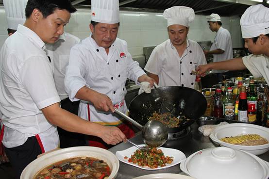 中国烹饪大师卢永良及省烹协领导莅临公司指导工作